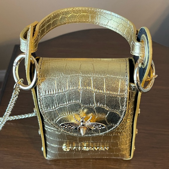 New Persaman Gold Crossbody - Picture 8 of 15